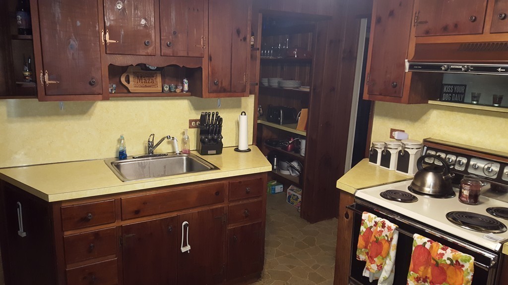 38 Schley Street Springfield, MA 01109 - Photo 9 of 18 Gallery Image 9