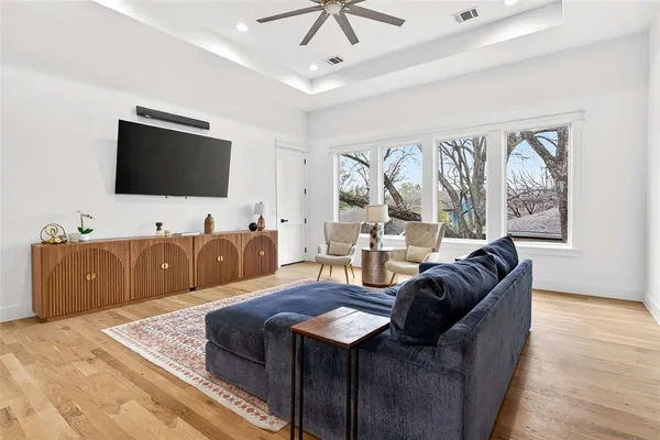 $1,695,000 | 5940 Bryan Parkway, Dallas, TX 75206