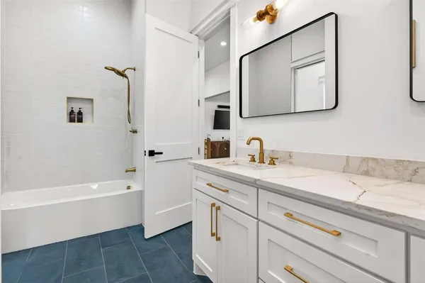 $1,695,000 | 5940 Bryan Parkway, Dallas, TX 75206
