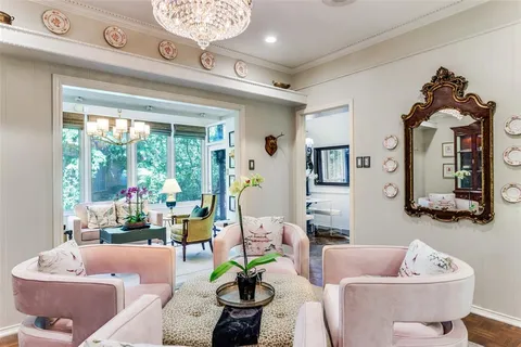 $325,000 | 4312 Bellaire Drive South, Unit 204, Fort Worth, TX 76109