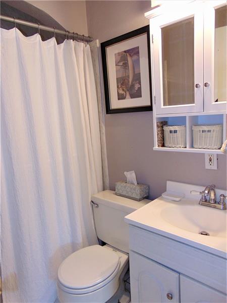 2072 Swallow Hill Road Pittsburgh, PA 15220 - Photo 14 of 24 Gallery Image 14