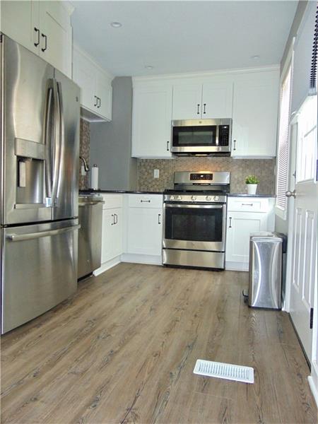 2072 Swallow Hill Road Pittsburgh, PA 15220 - Photo 5 of 24 Gallery Image 5