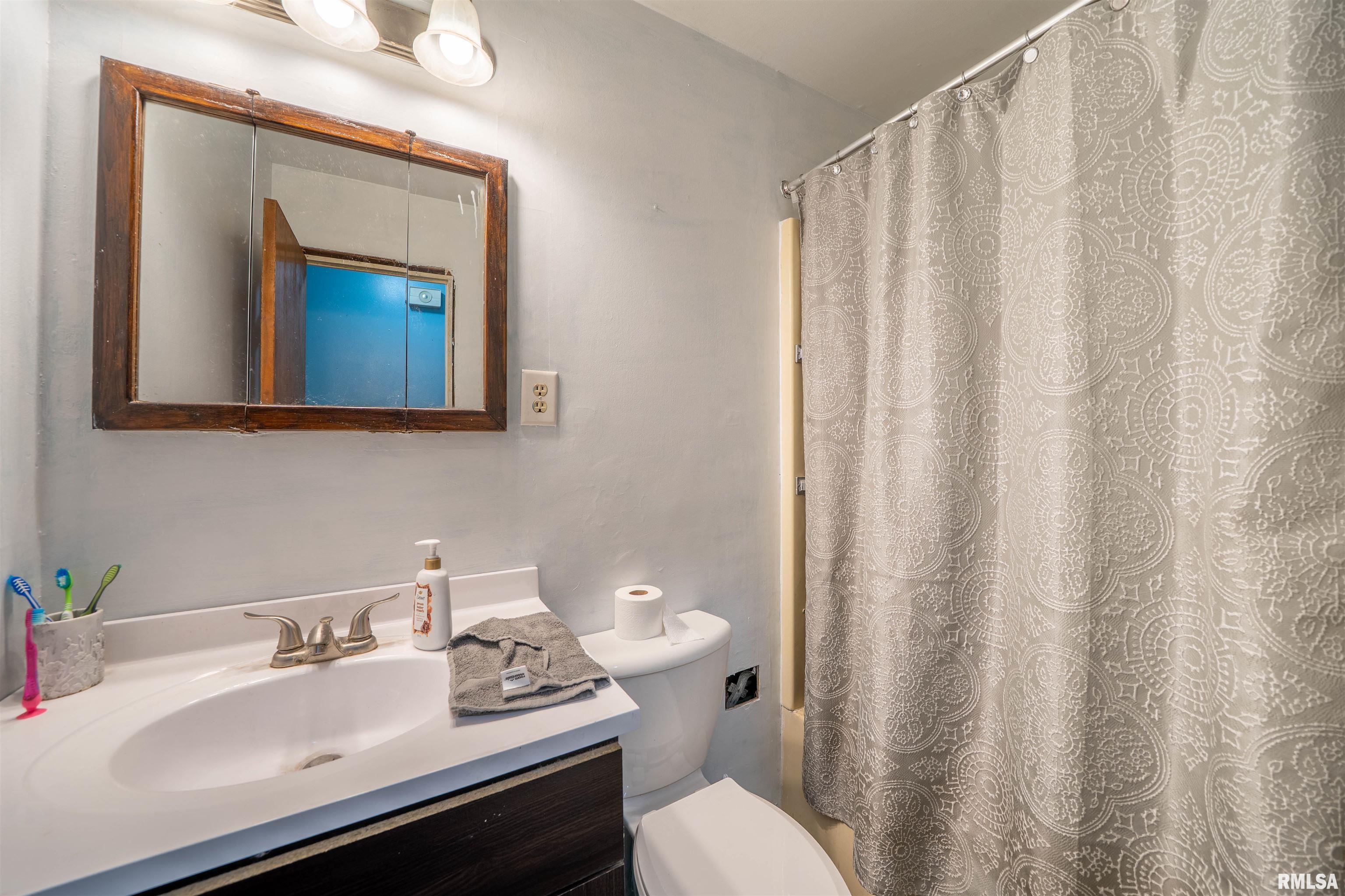 103 South Meadowview Lane Washington, IL 61571 - Photo 15 of 25