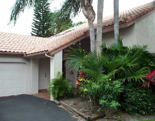 23307 Water Circle, Unit 23307 Boca Raton, FL 33486 - Photo 1 of 4 Primary Photo