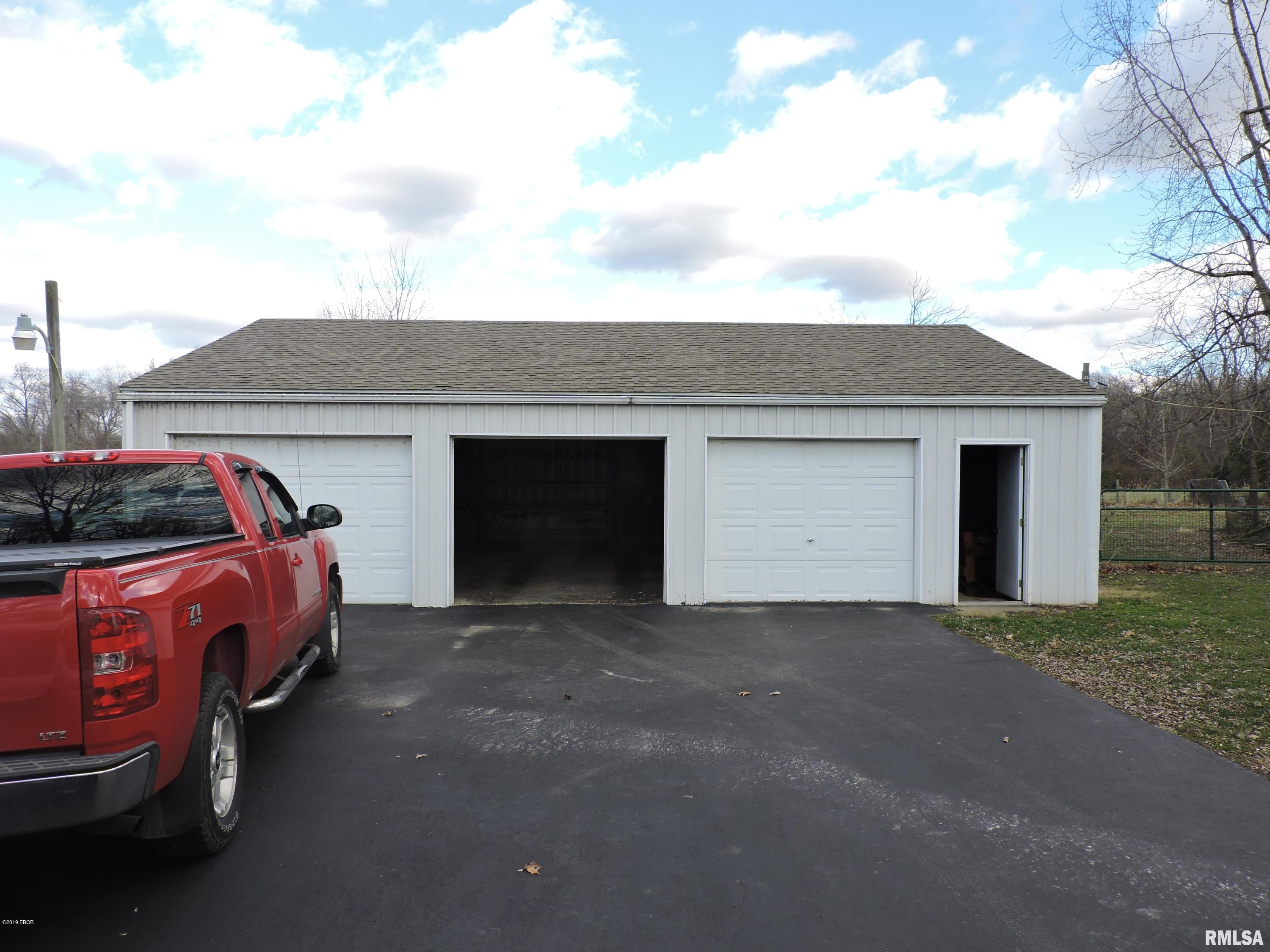 13490 Prosperity Road Marion, IL 62959 - Photo 7 of 27