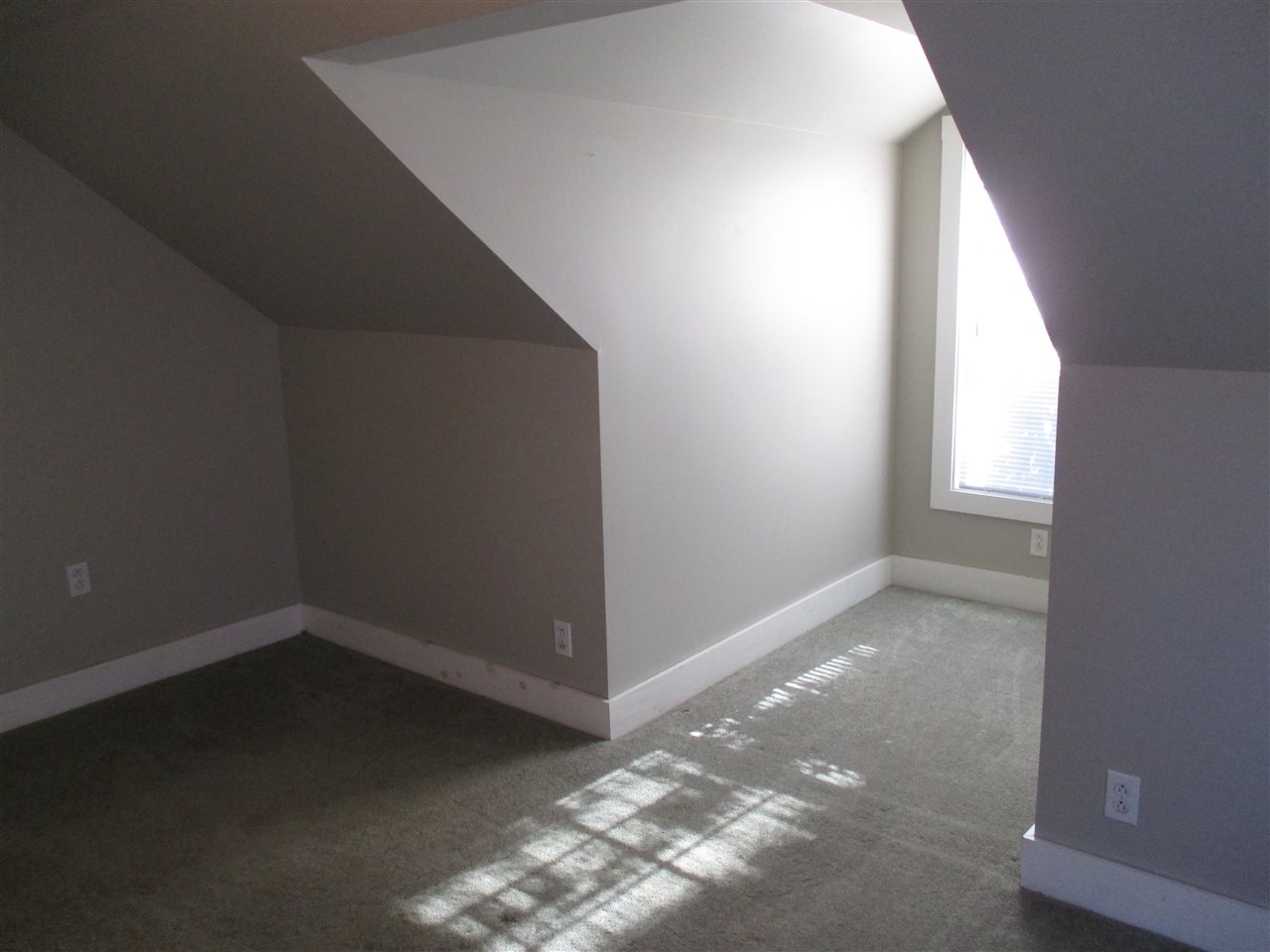 18 Nutter Street Rochester, NH 03867 - Photo 22 of 27