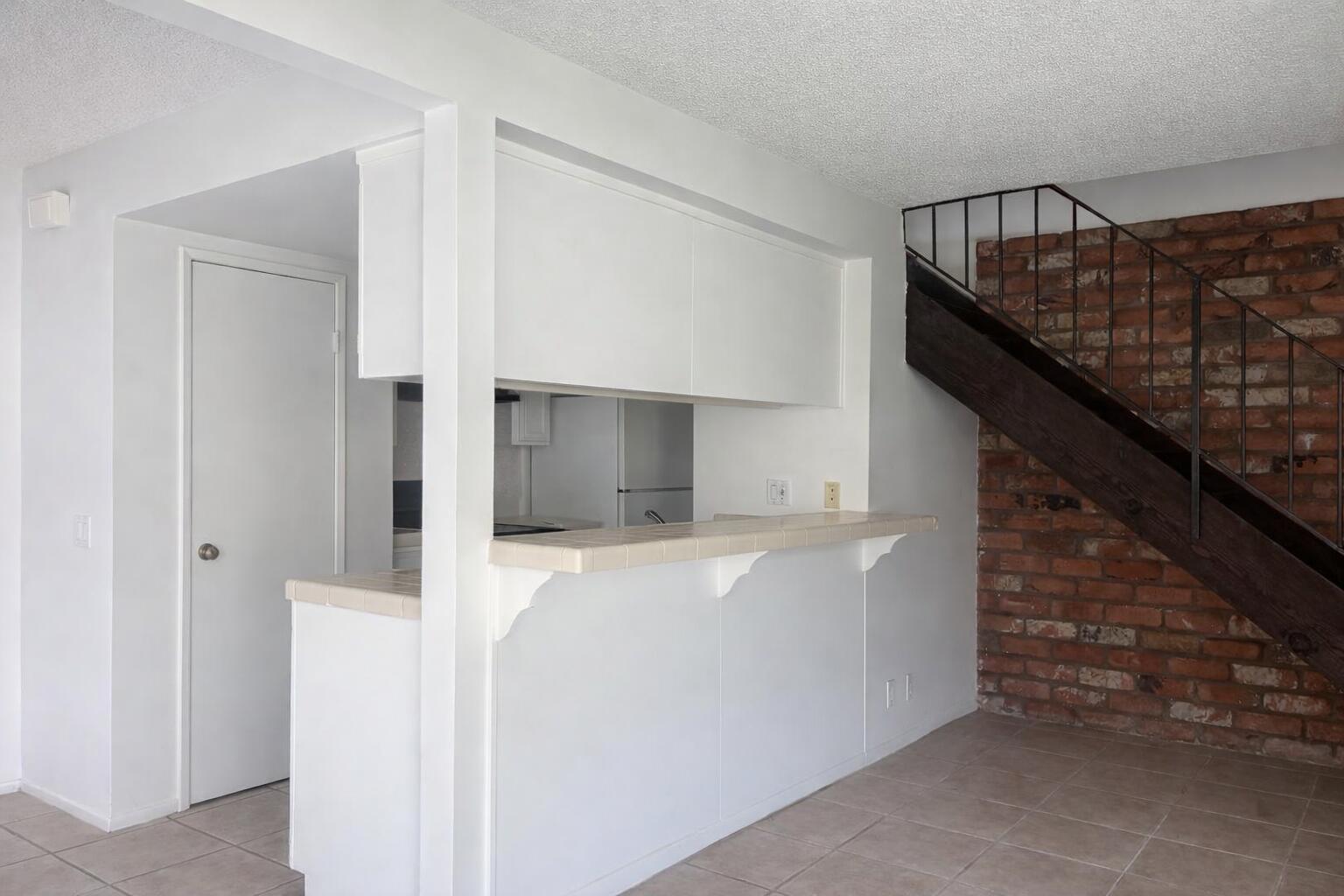 5935 Hickory Street, Unit 3 Carpinteria, CA 93013 - Photo 5 of 10 a view of entryway and hall