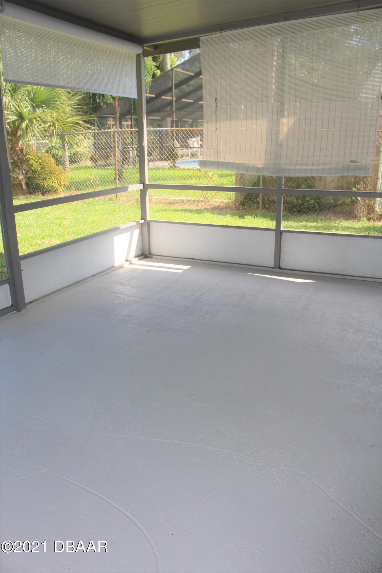 231 Sanchez Avenue Ormond Beach, FL 32174 - Photo 11 of 25 Screen room