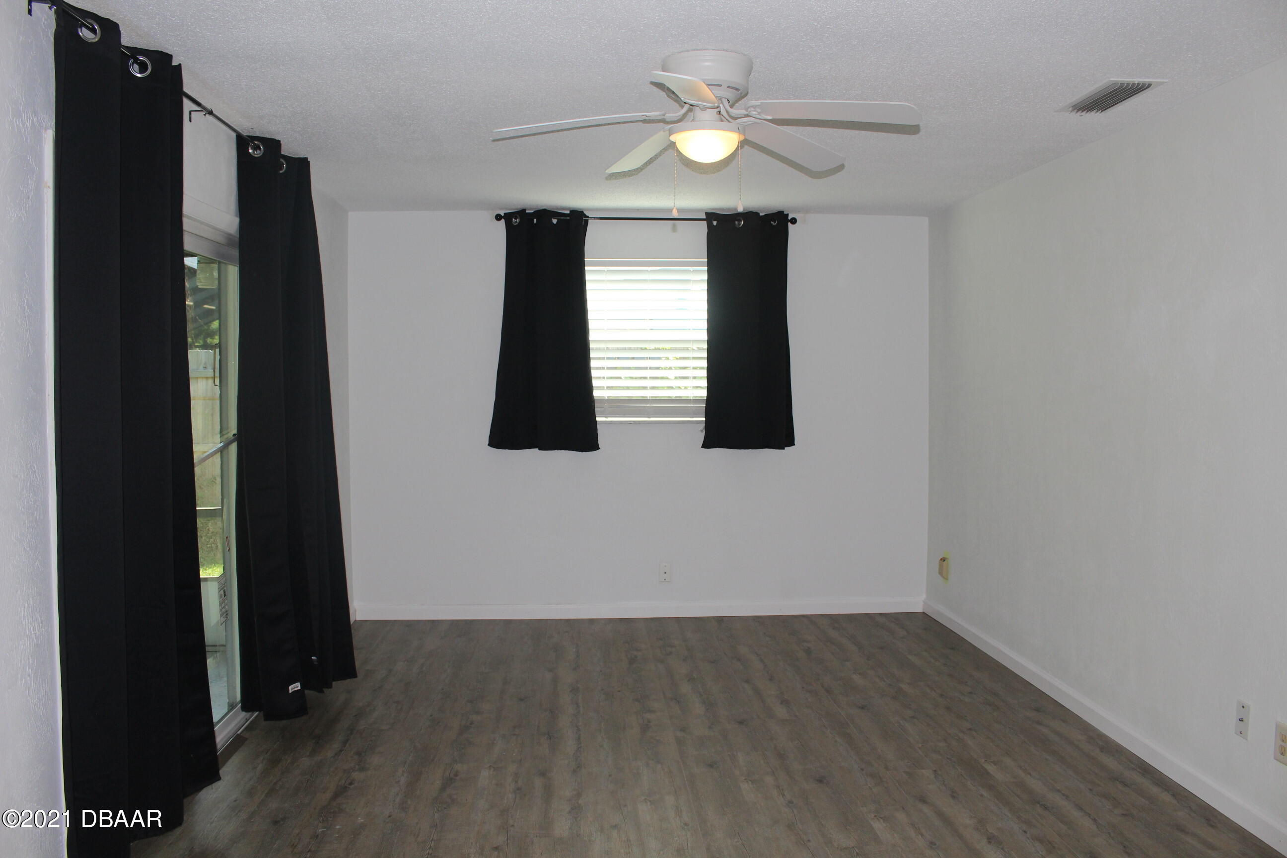 231 Sanchez Avenue Ormond Beach, FL 32174 - Photo 23 of 25 Family Room