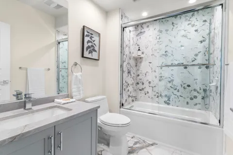 $5,895,000 | 526 Point Lane, Vero Beach, FL 32963