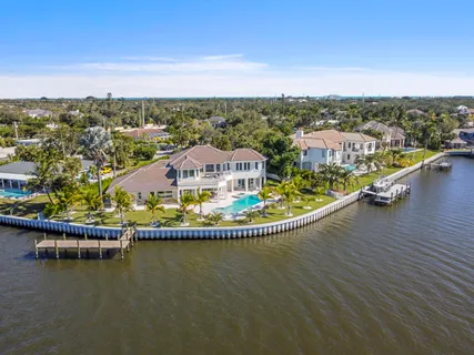 $5,895,000 | 526 Point Lane, Vero Beach, FL 32963