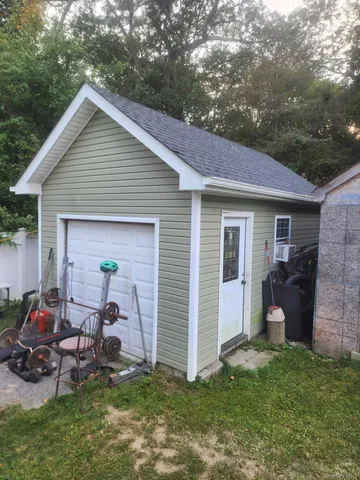 $525,000 | 14 Hickory Street, Wyandanch, NY 11704