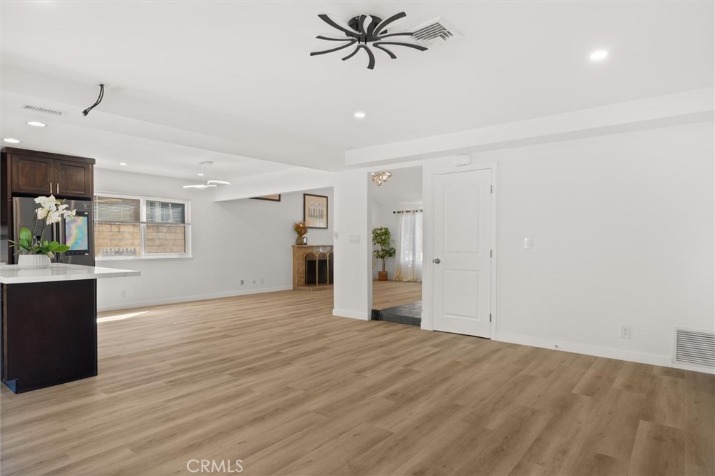 5011 Yearling Avenue Irvine, CA 92604 - Photo 4 of 27