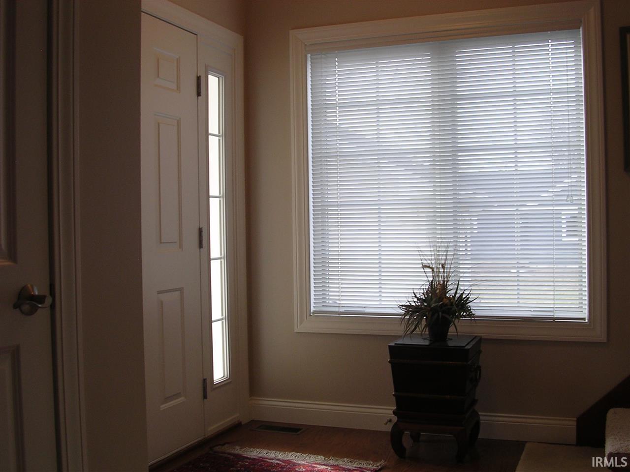 8256 East North Road Syracuse, IN 46567 - Photo 12 of 24 Gallery Image 12