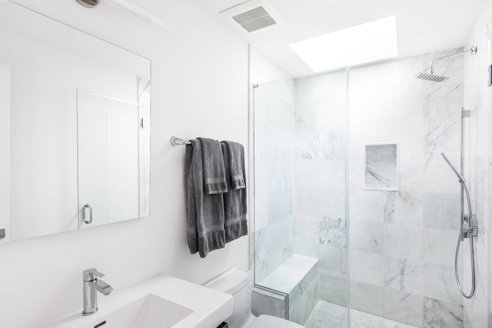 6 Landfall Circle East Hampton, NY 11937 - Photo 16 of 26 a bathroom with a shower and toilet