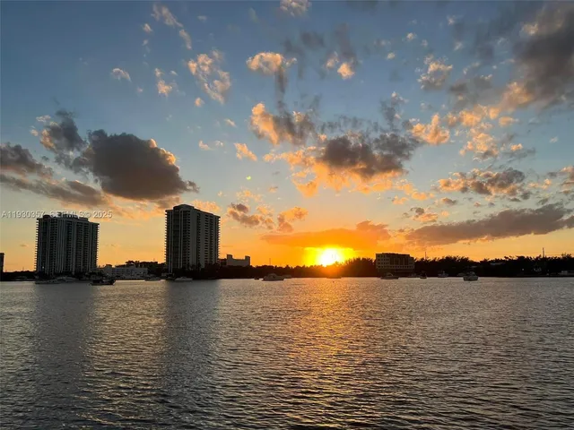 $1,800 | 2905 Point E Drive, Unit L404, Aventura, FL 33160