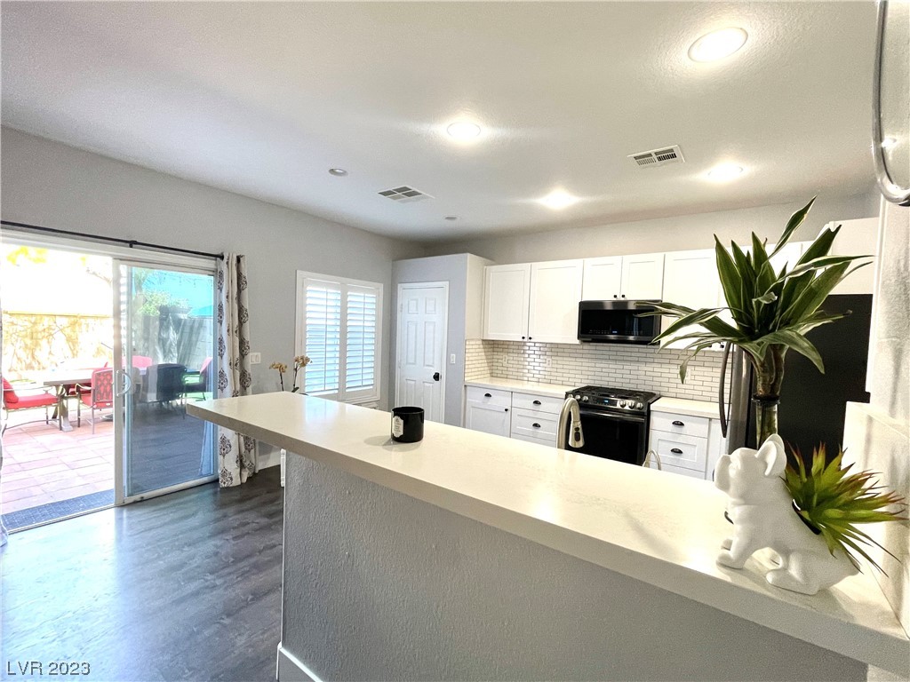 251 Integrity Ridge Drive Henderson, NV 89052 - Photo 12 of 52