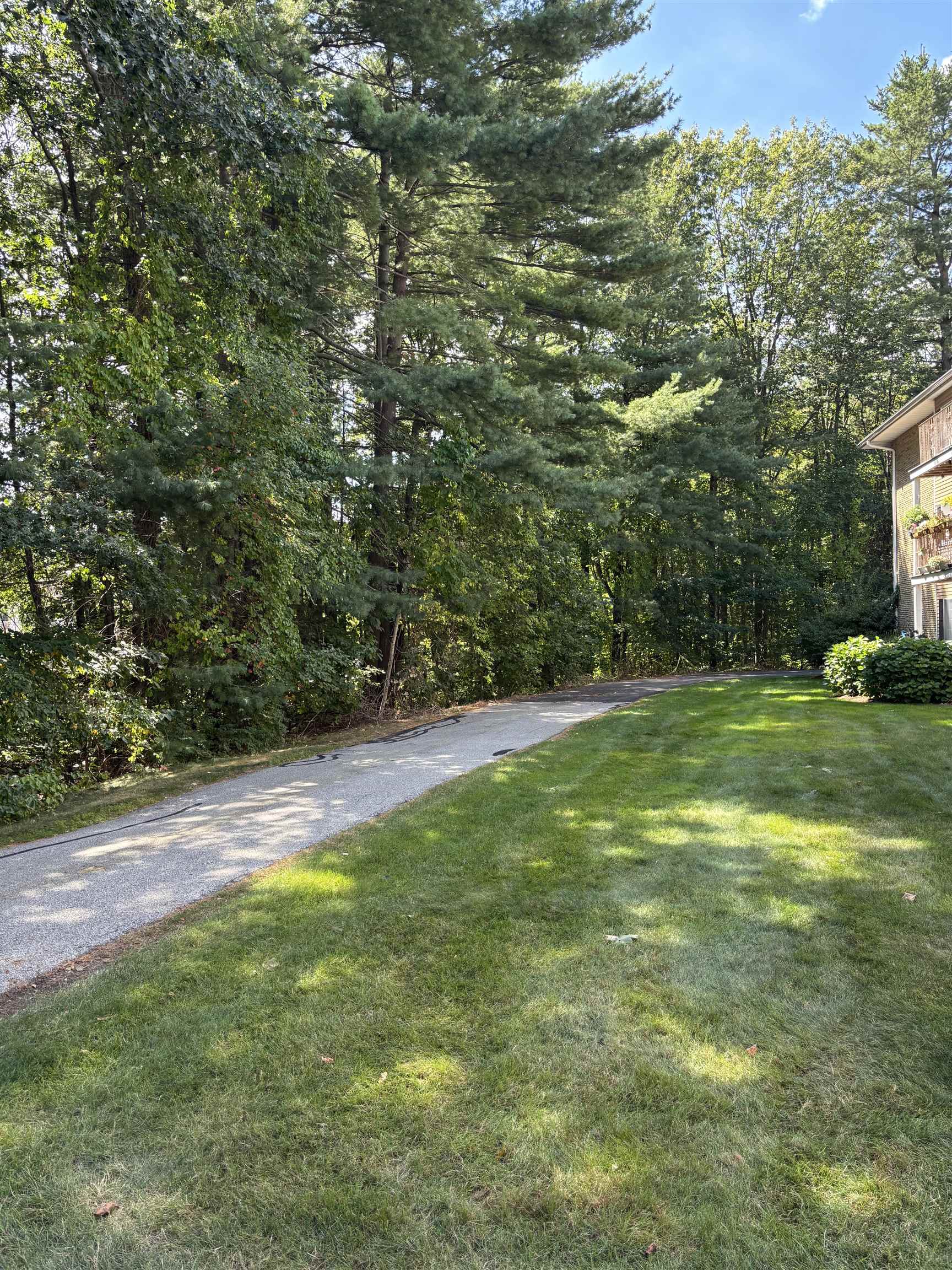 379 Huse Road, Unit 26 Manchester, NH 03103 - Photo 15 of 16