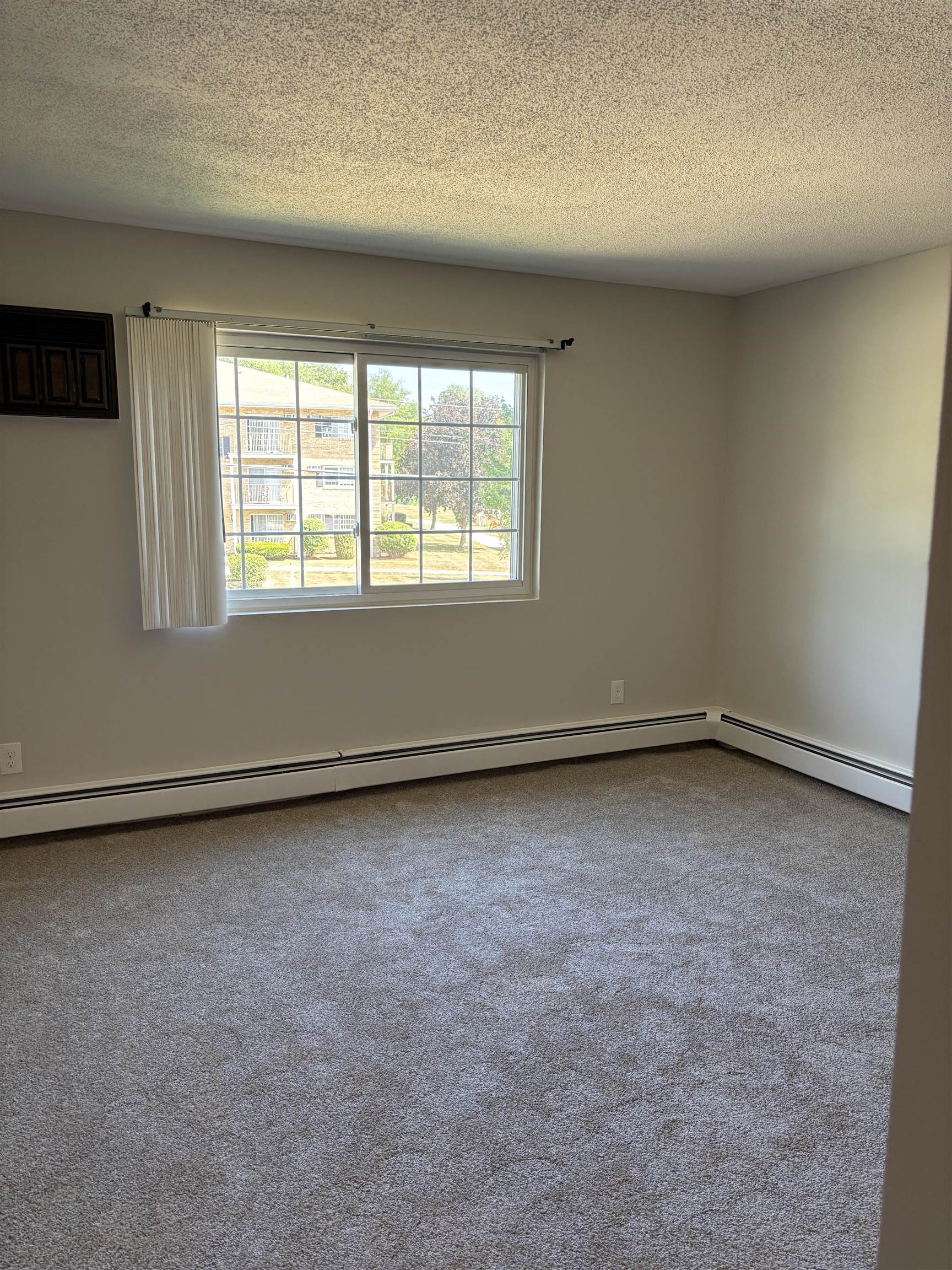 379 Huse Road, Unit 26 Manchester, NH 03103 - Photo 9 of 16