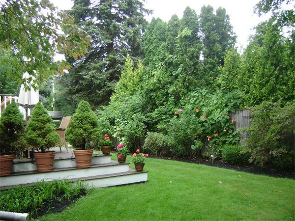 44 Sevinor Road Marblehead, MA 01945 - Photo 16 of 17 a view of a garden with patio