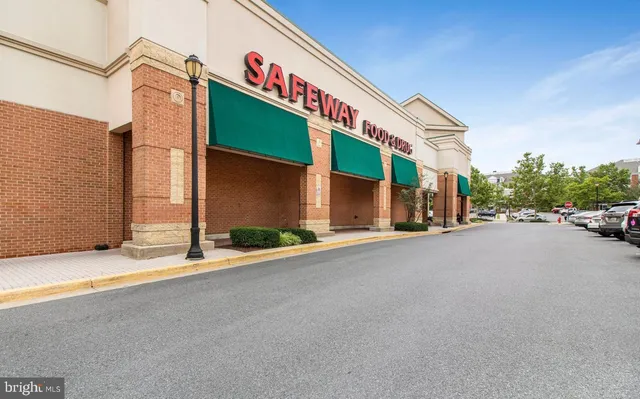 $4,700 | 913 Pleasant Drive, Rockville, MD 20850