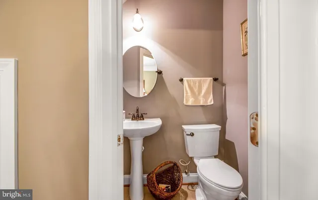 $4,700 | 913 Pleasant Drive, Rockville, MD 20850