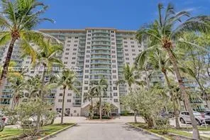 $3,200 | 19390 Collins Avenue, Unit 320, Sunny Isles Beach, FL 33160