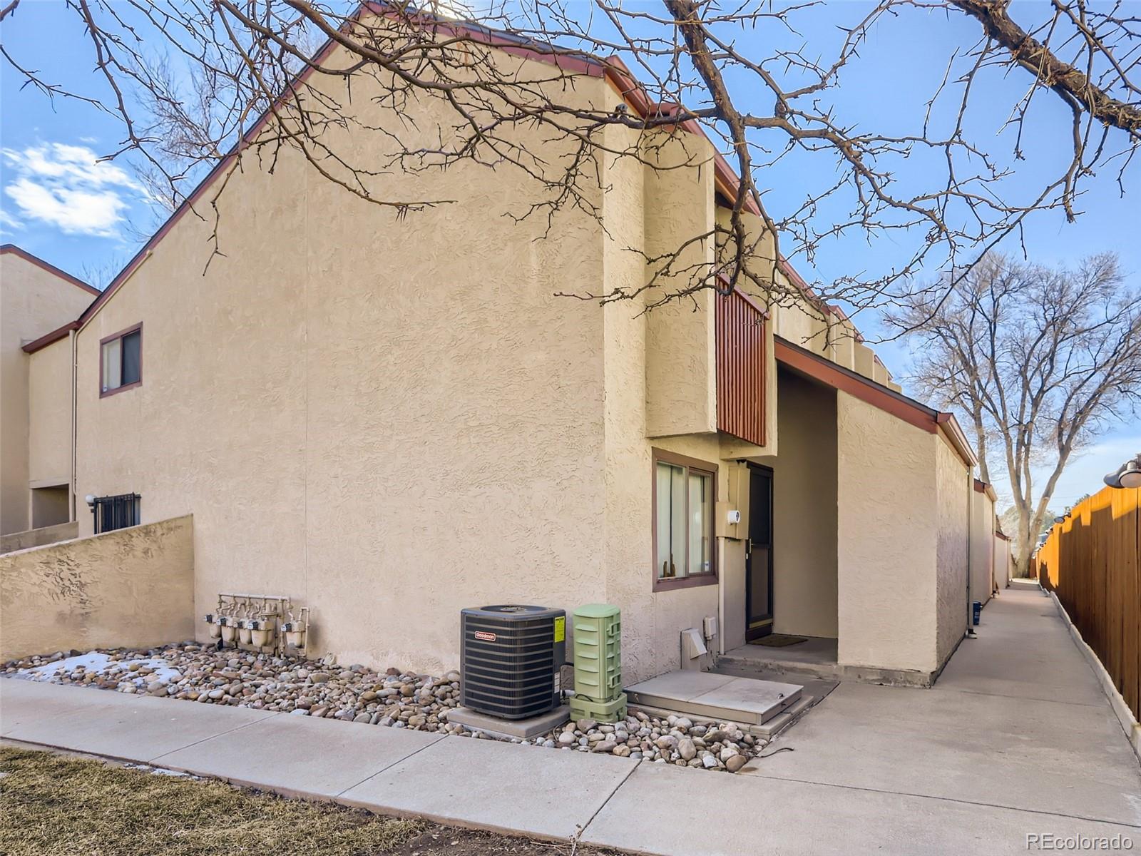 1060 South Parker Road, Unit 12 Denver, CO 80231 - Photo 23 of 28