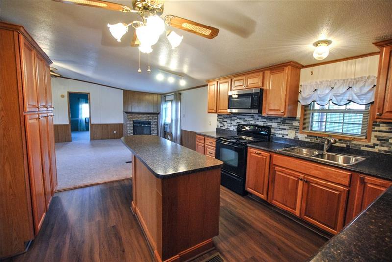152 Knoch Road Saxonburg, PA 16056 - Photo 9 of 24 Gallery Image 9