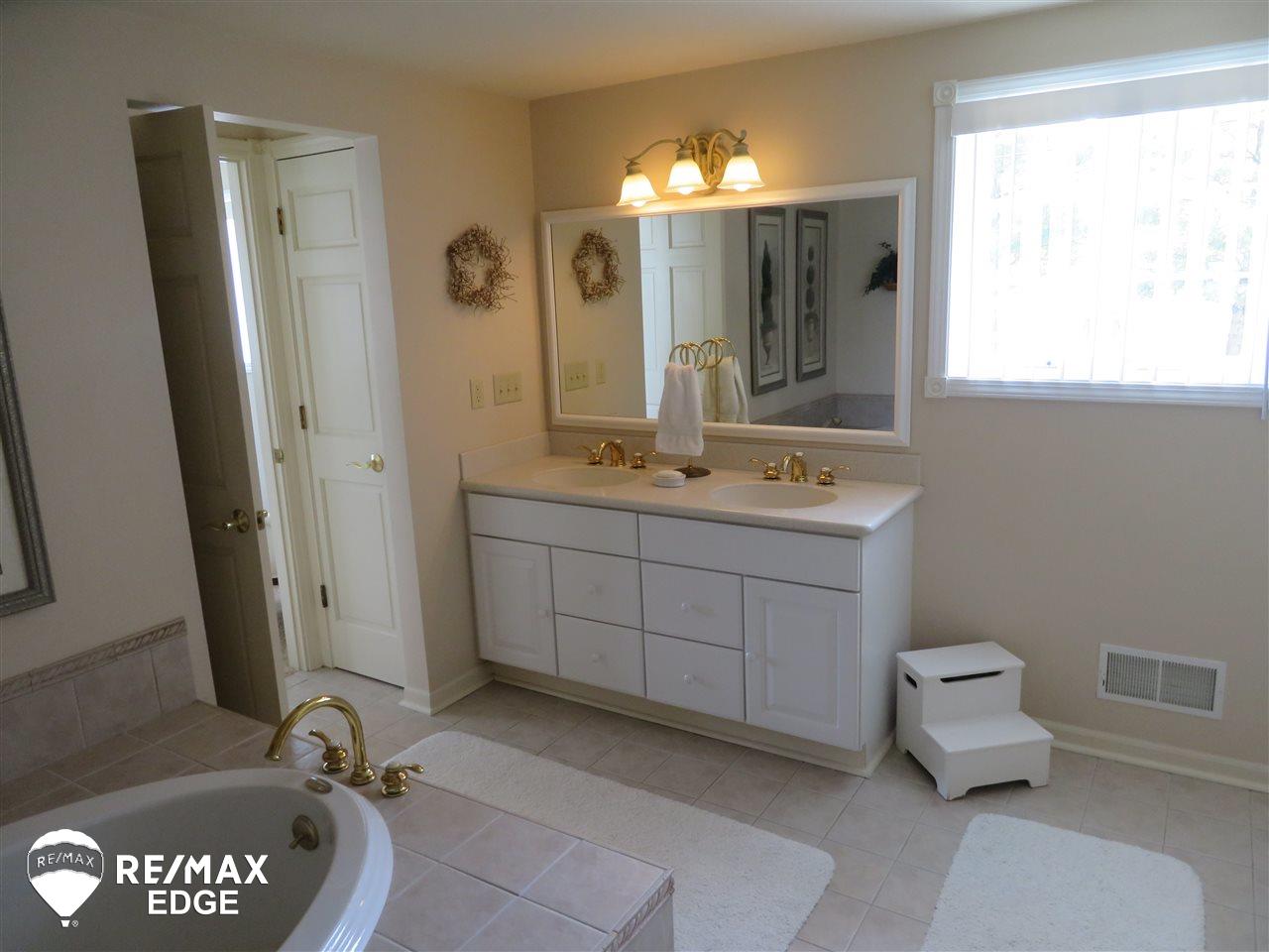 15472 Lobdell Road Linden, MI 48451 - Photo 30 of 49 31377751-29.JPG