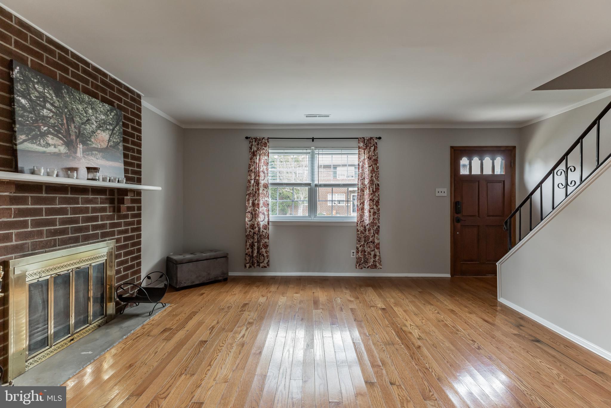 137 Eaves Mill Road Medford, NJ 08055 - Photo 5 of 22 Living Room/ Fire Place