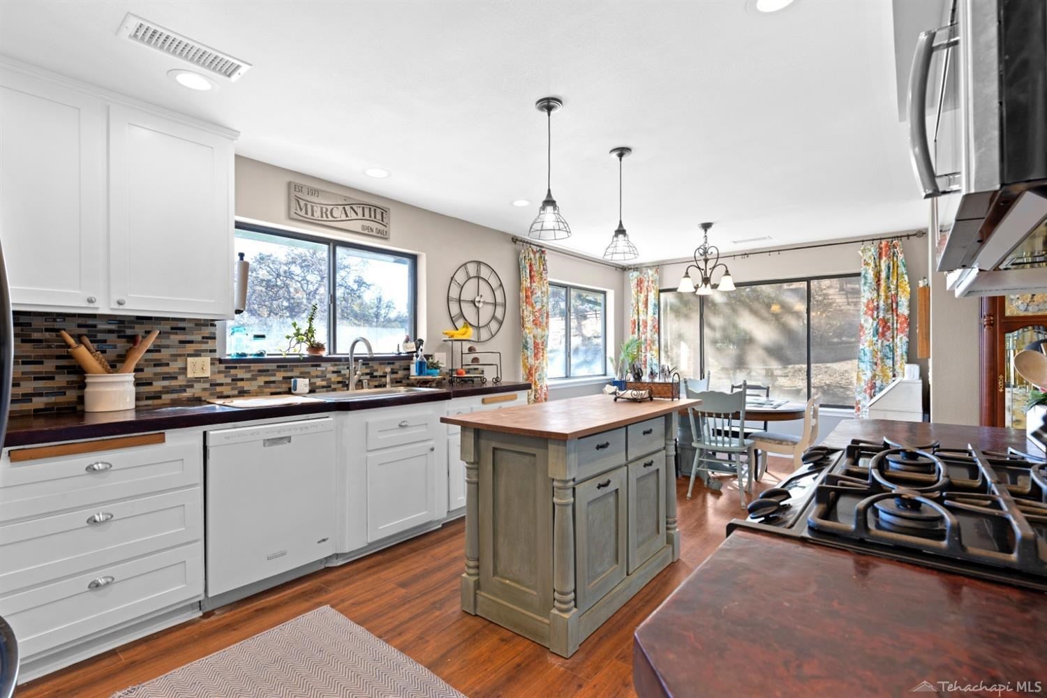 26000 Bear Valley Road Tehachapi, CA 93561 - Photo 12 of 47 Gallery Image 12