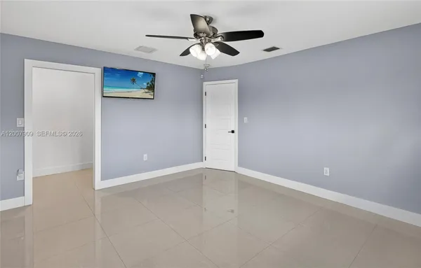 $4,400 | 4865 Southwest 94th Avenue, Miami, FL 33165