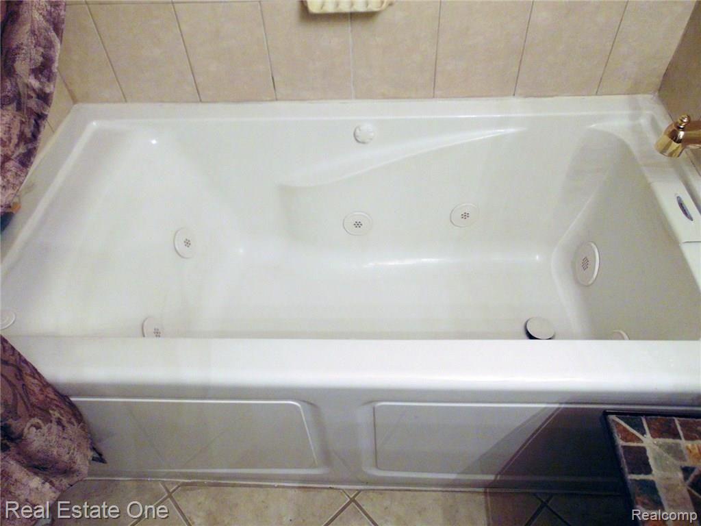 2091 Highsplint Drive Rochester Hills, MI 48307 - Photo 10 of 31