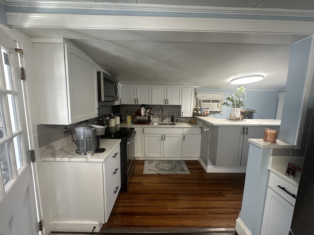 155 R Seminole Avenue Waltham, MA 02451 - Photo 1 of 31 Gallery Image 1