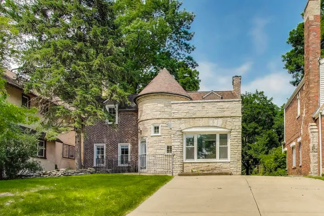 $509,900 | 9340 South Vanderpoel Avenue, Chicago, IL 60643