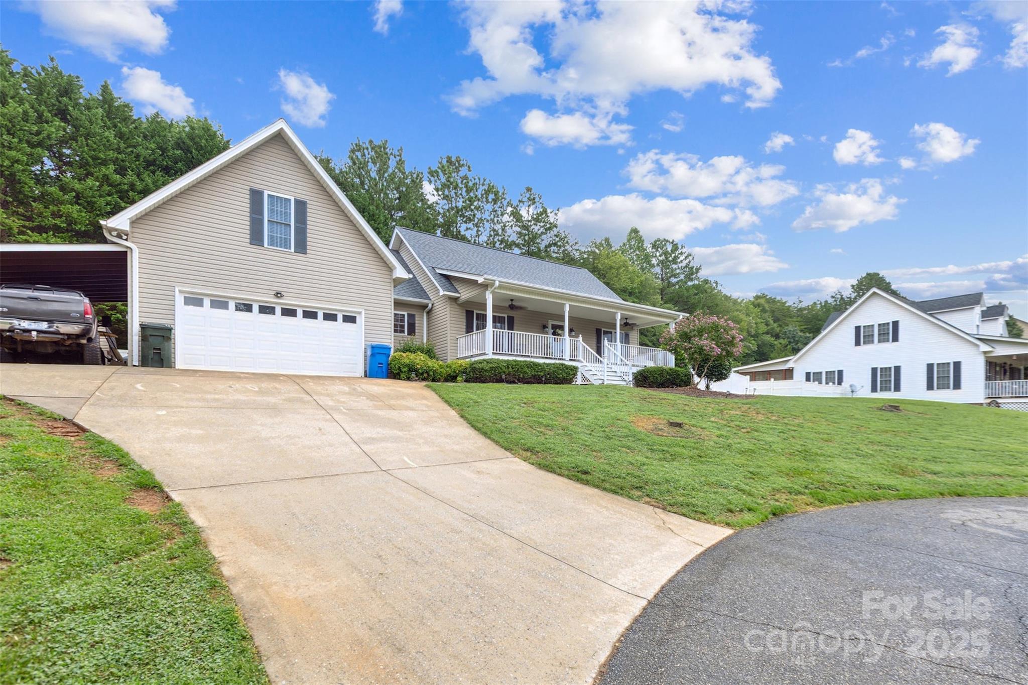 150 Marys Lane Rutherfordton, NC 28139 - Photo 35 of 35 a view of outdoor space yard and front view of a house
