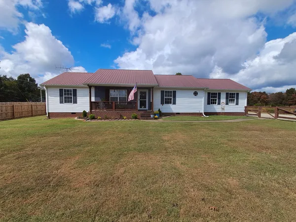 $749,900 | 4120 Ball Lane, Chapel Hill, TN 37034