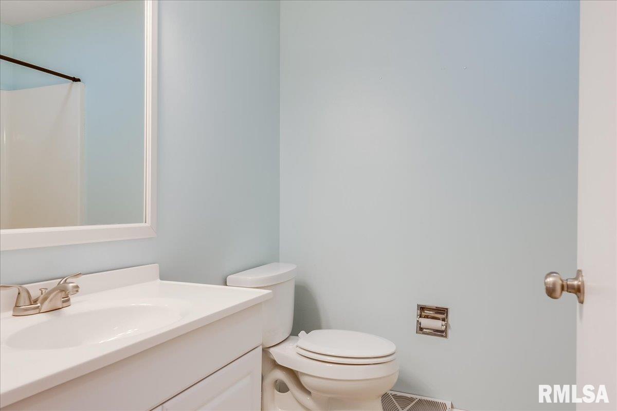 11 Taft Drive Rochester, IL 62563 - Photo 20 of 32