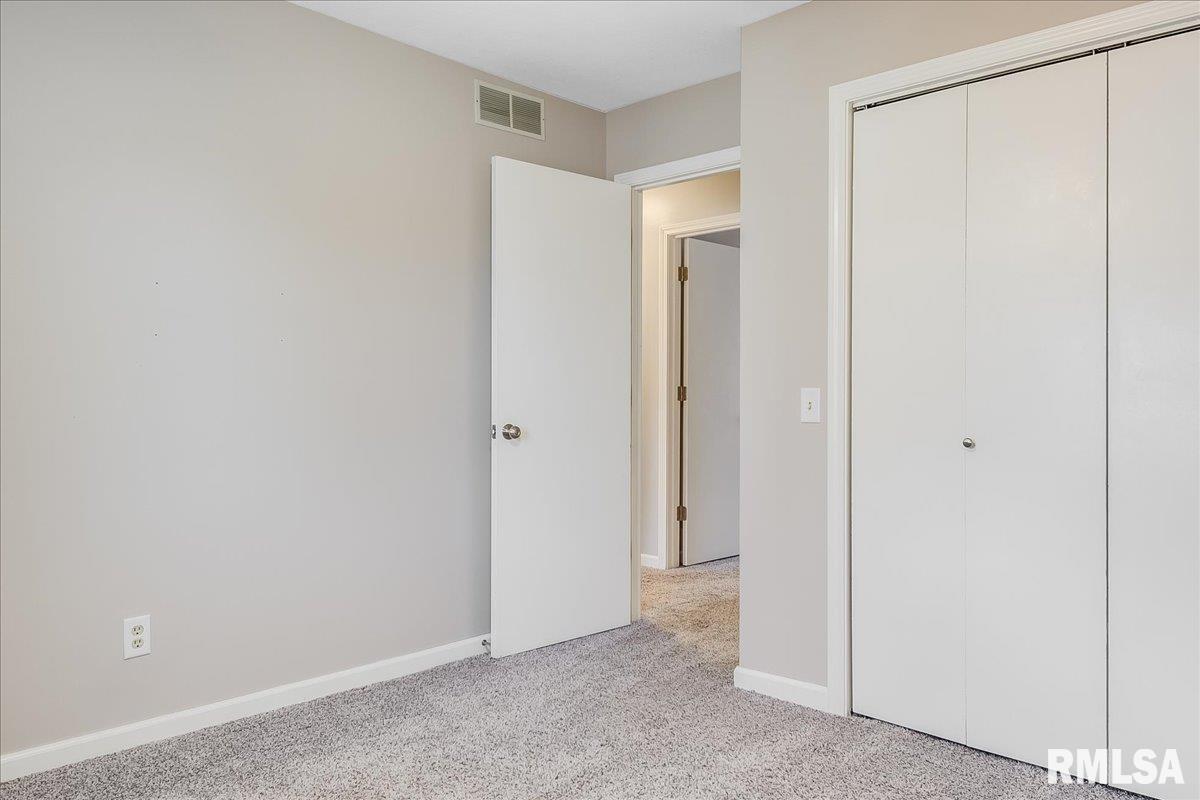 11 Taft Drive Rochester, IL 62563 - Photo 25 of 32
