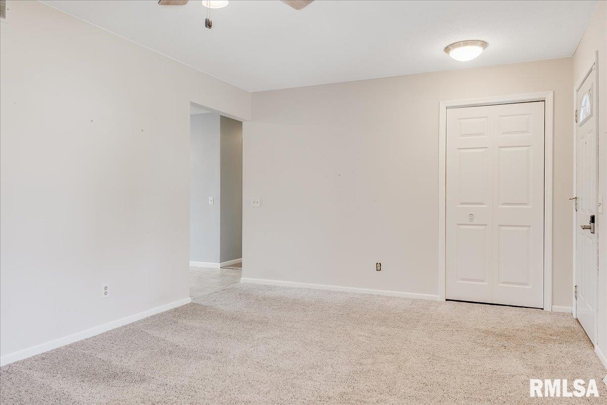 11 Taft Drive Rochester, IL 62563 - Photo 7 of 32