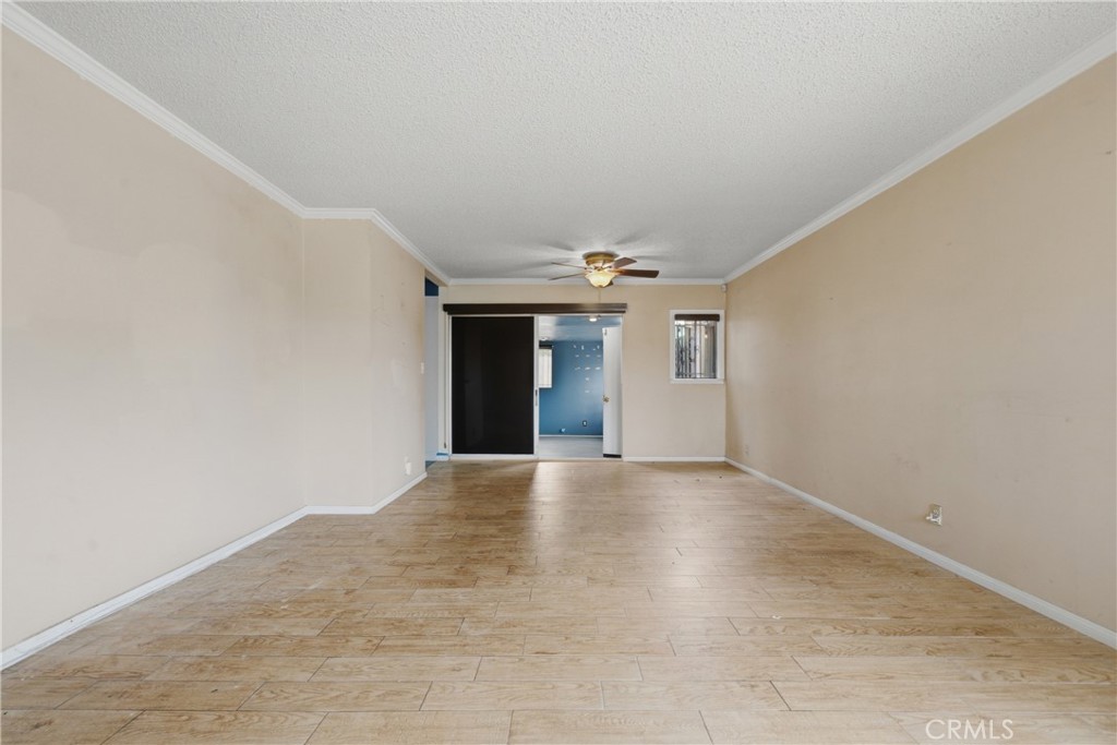 2412 West Tichenor Street Compton, CA 90220 - Photo 6 of 30
