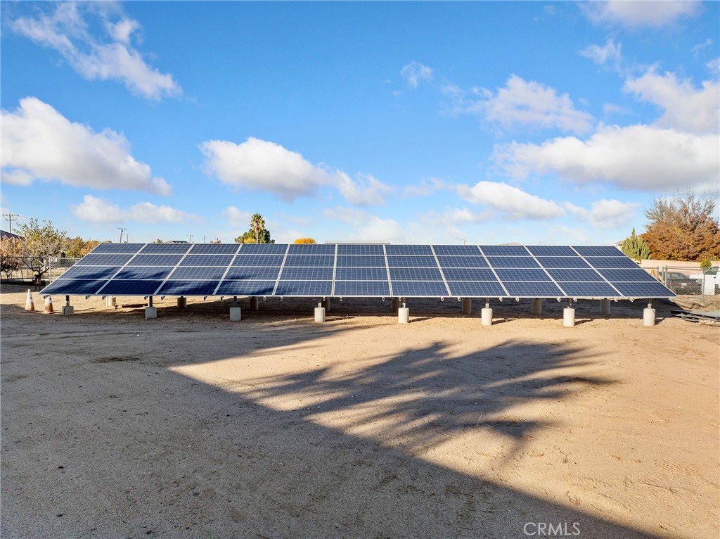 7139 Foley Road Oak Hills, CA 92344 - Photo 10 of 72 a view of a tennis ground