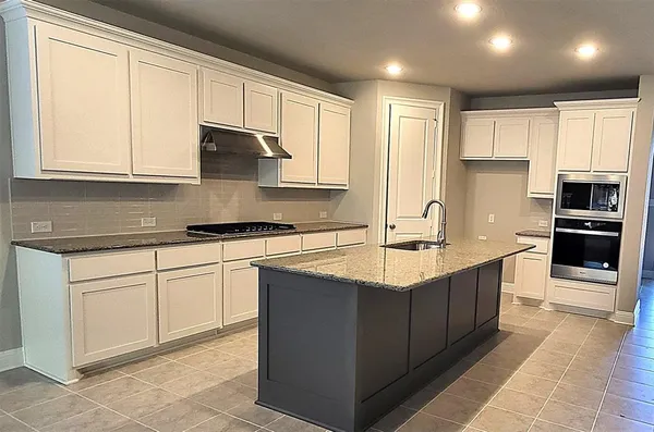 $2,950 | 1508 Hamlisch Avenue, Denton, TX 76210