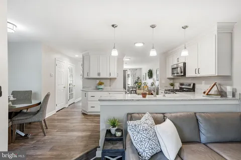 $459,000 | 221 Cambridge Circle, Unit 113, Kennett Square, PA 19348