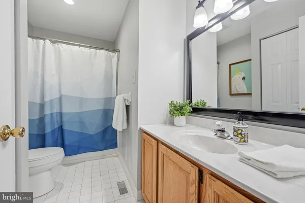 $459,000 | 221 Cambridge Circle, Unit 113, Kennett Square, PA 19348
