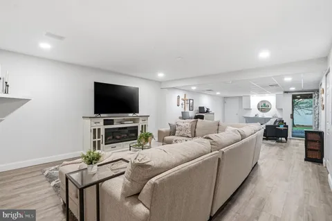 $459,000 | 221 Cambridge Circle, Unit 113, Kennett Square, PA 19348