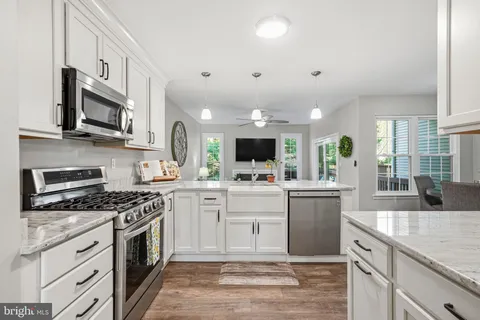 $459,000 | 221 Cambridge Circle, Unit 113, Kennett Square, PA 19348