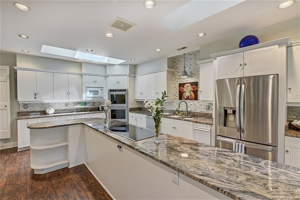 10 Sunrise Point Road Lake Wylie, SC 29710 - Photo 13 of 44 Gallery Image 13