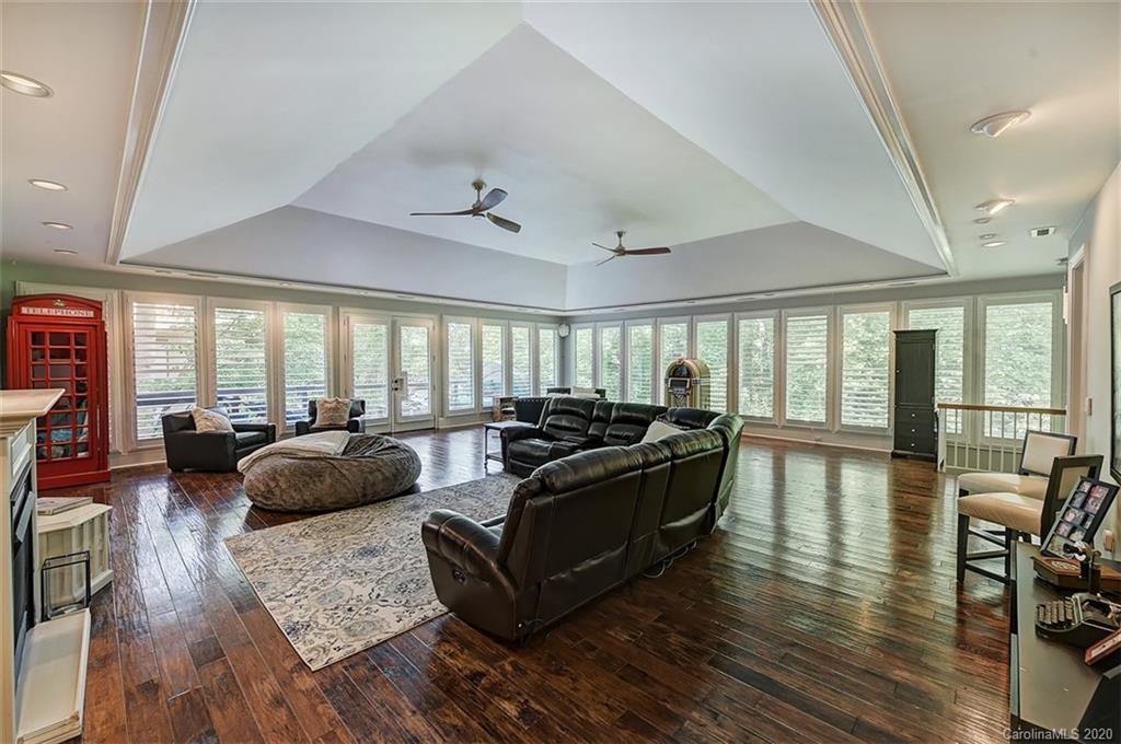 10 Sunrise Point Road Lake Wylie, SC 29710 - Photo 15 of 44 Gallery Image 15